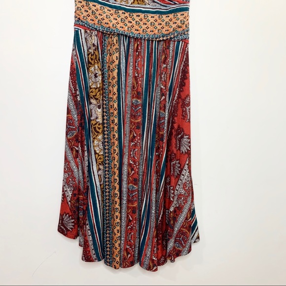 ANTHRO MAEVE Tamera Wrap Dress in Red Motif - Picture 4 of 14